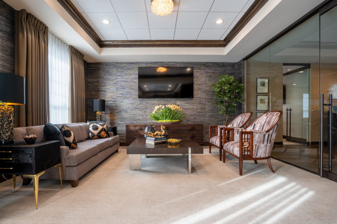 1595 Executive